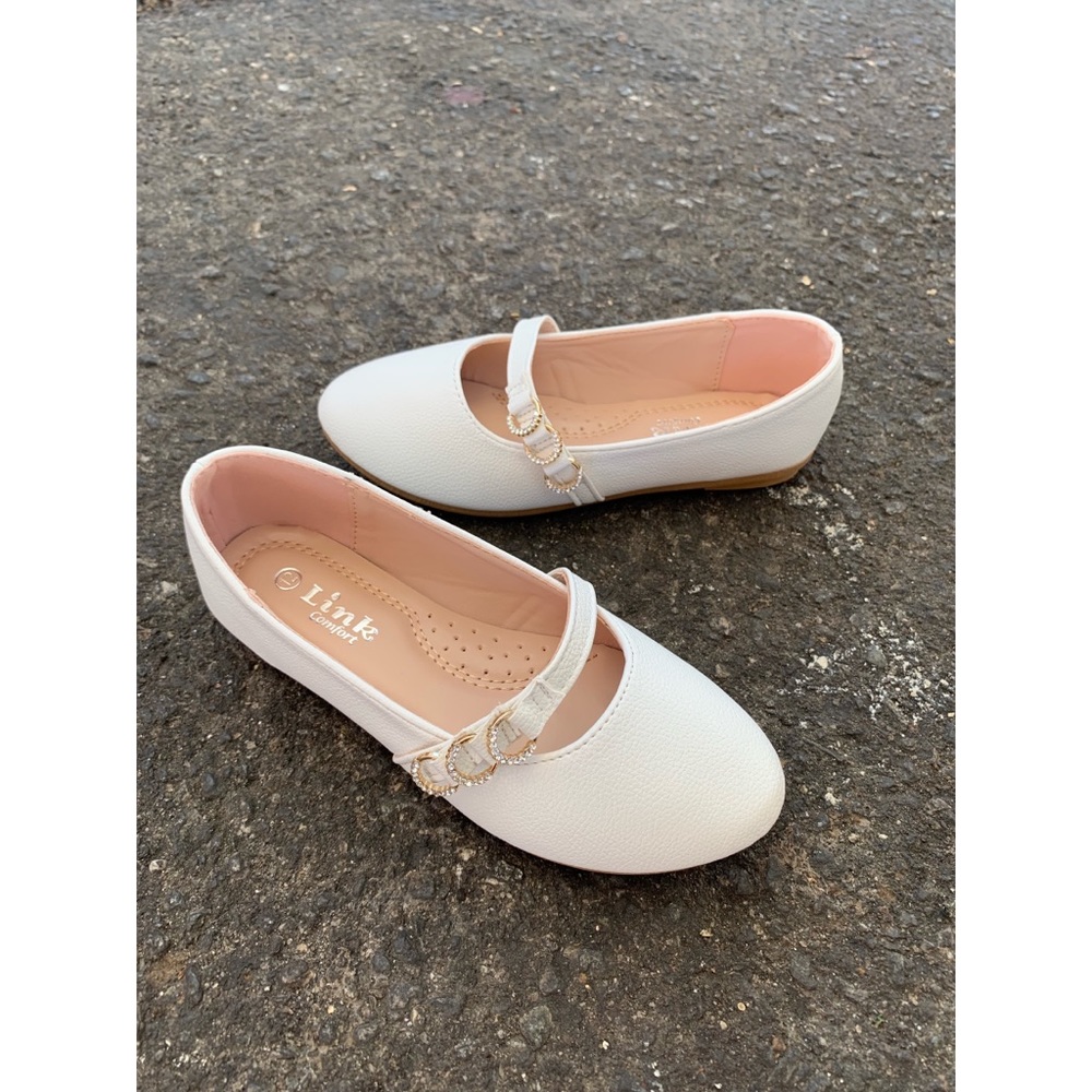 Forever Link Kids White Slip On Ballet Flats